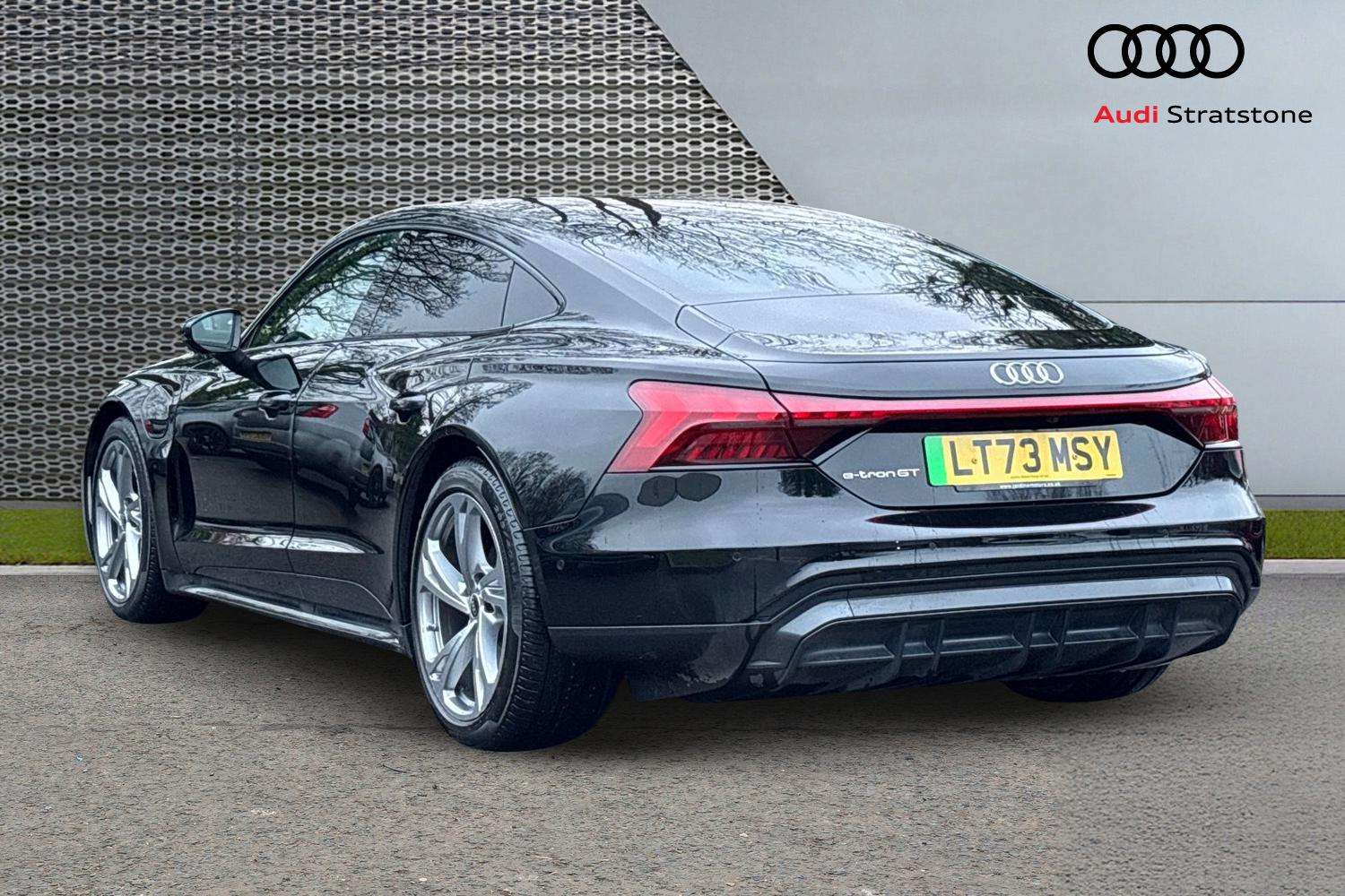 Used Audi e-tron GT 2023 for sale - 77011254: Photo 3