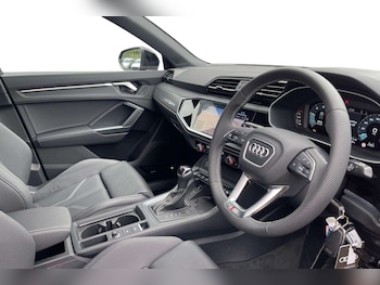 Used Audi Q3 2025 for sale - 76022390: Photo 2