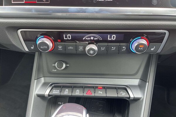 Used Audi Q3 2025 for sale - 76022390: Photo 32