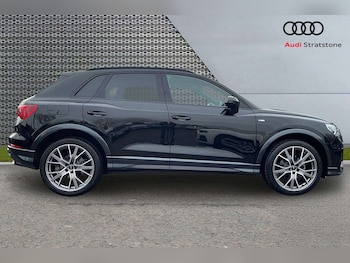 Used Audi Q3 2025 for sale - 76967813: Photo