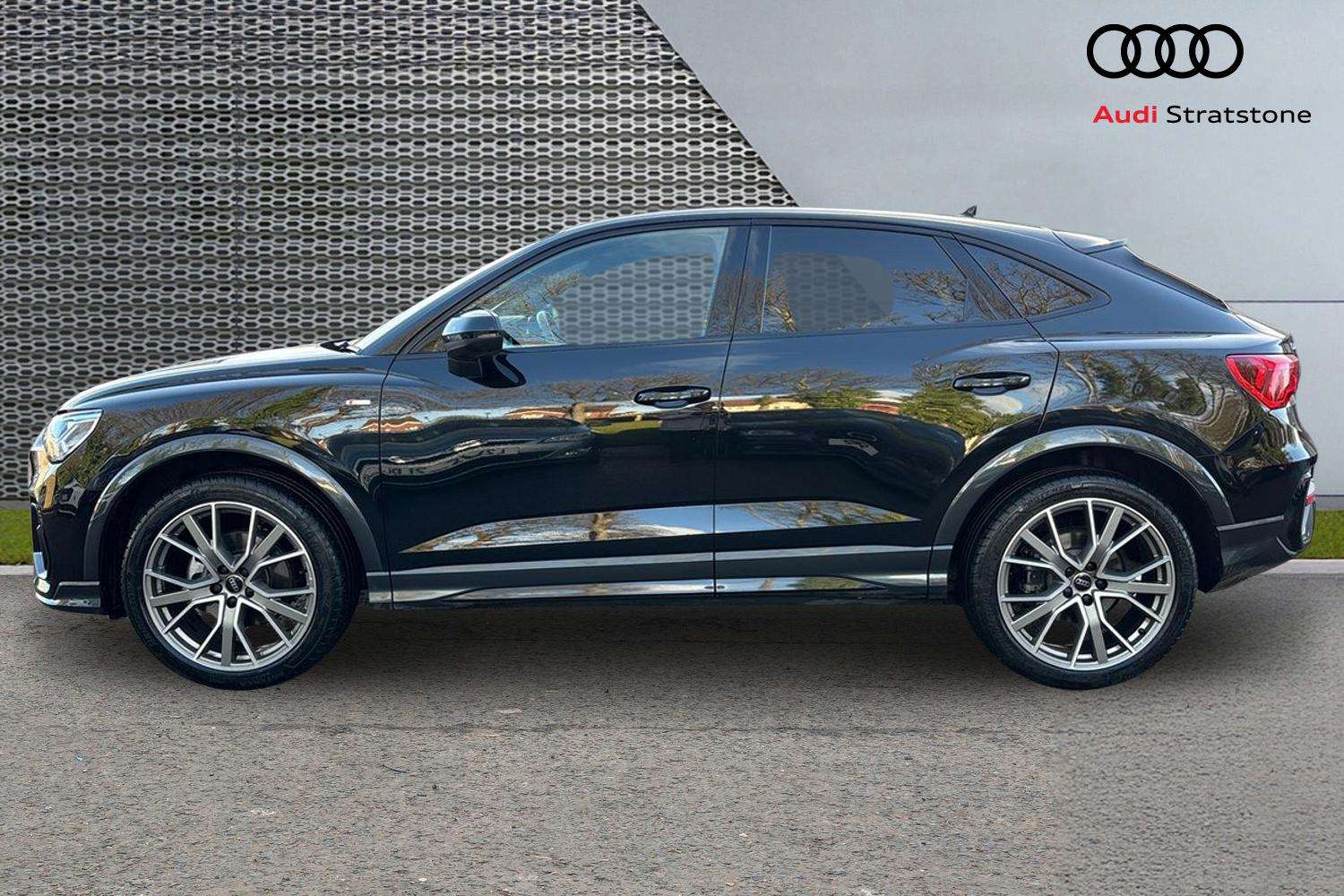 Used Audi Q3 for sale - 77158467: Photo 8