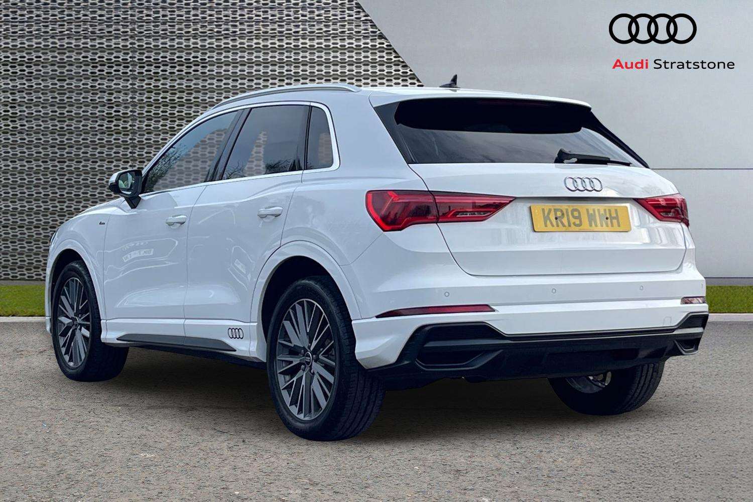 Used Audi Q3 2019 for sale - 77577283: Photo 3
