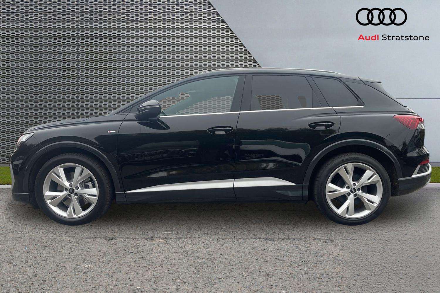 Used Audi Q4 e-tron 2025 for sale - 76401405: Photo 8