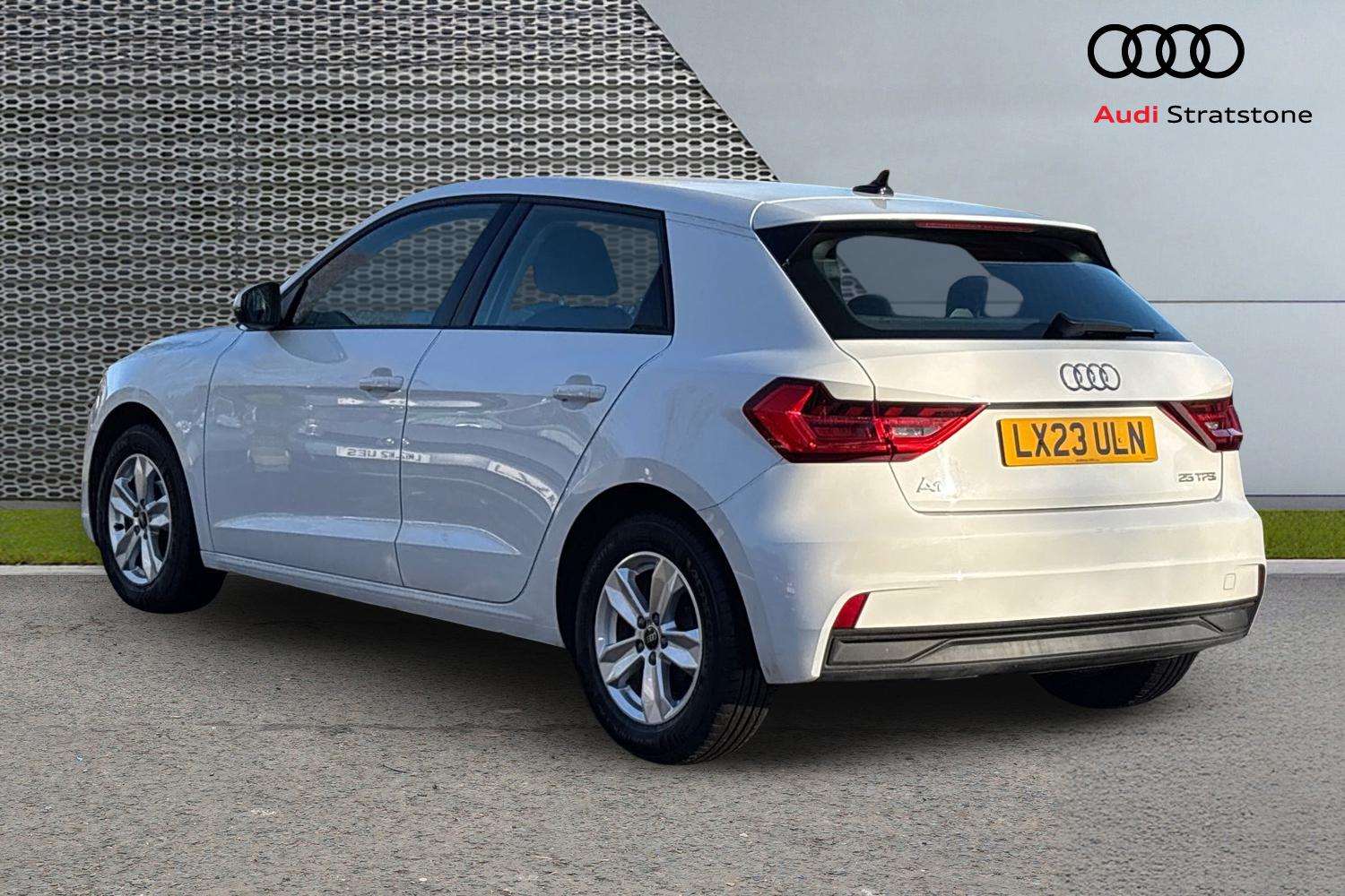 Used Audi A1 2023 for sale - 77076589: Photo 3