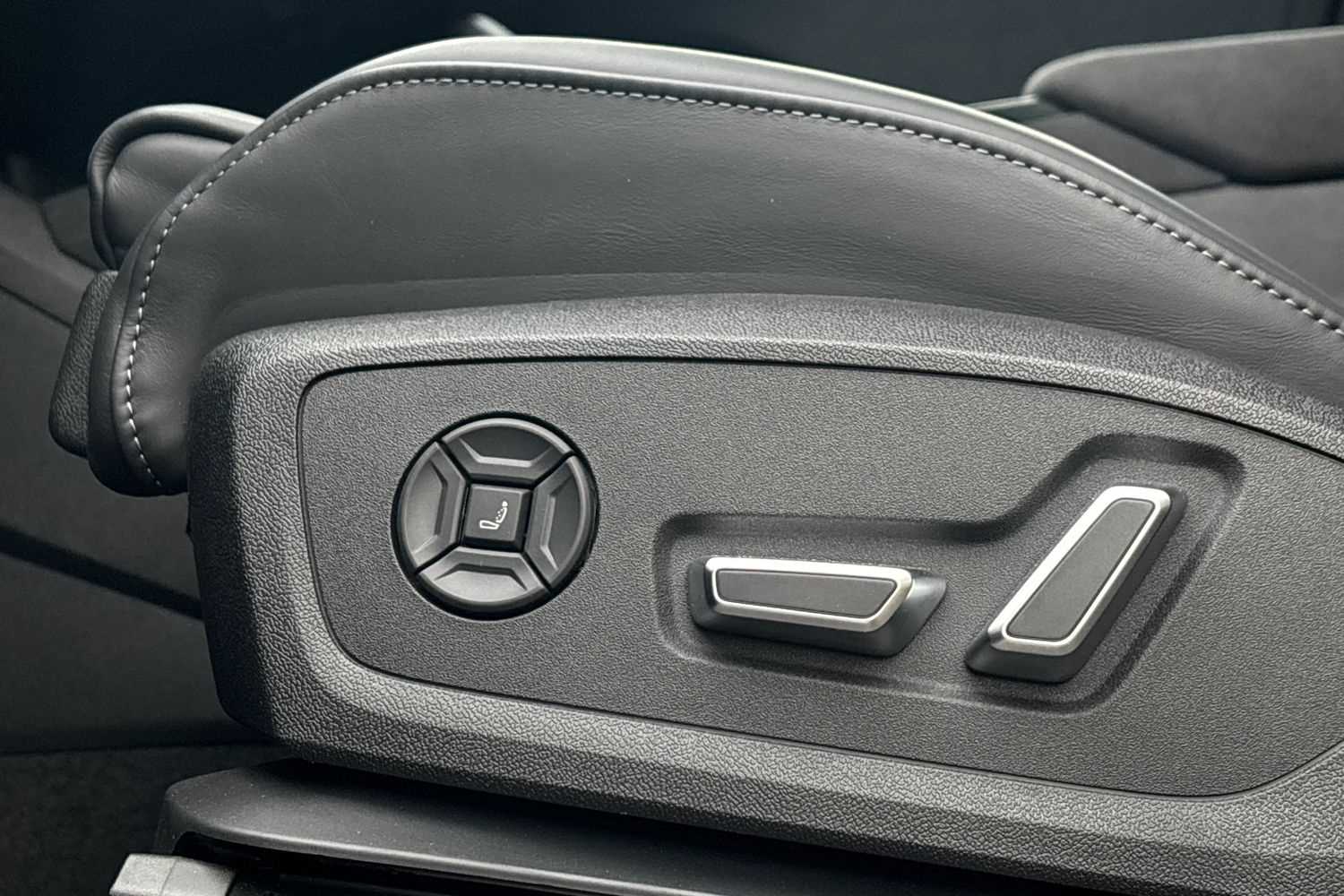 Used Audi Q6 e-tron 2025 for sale - 76298399: Photo 22