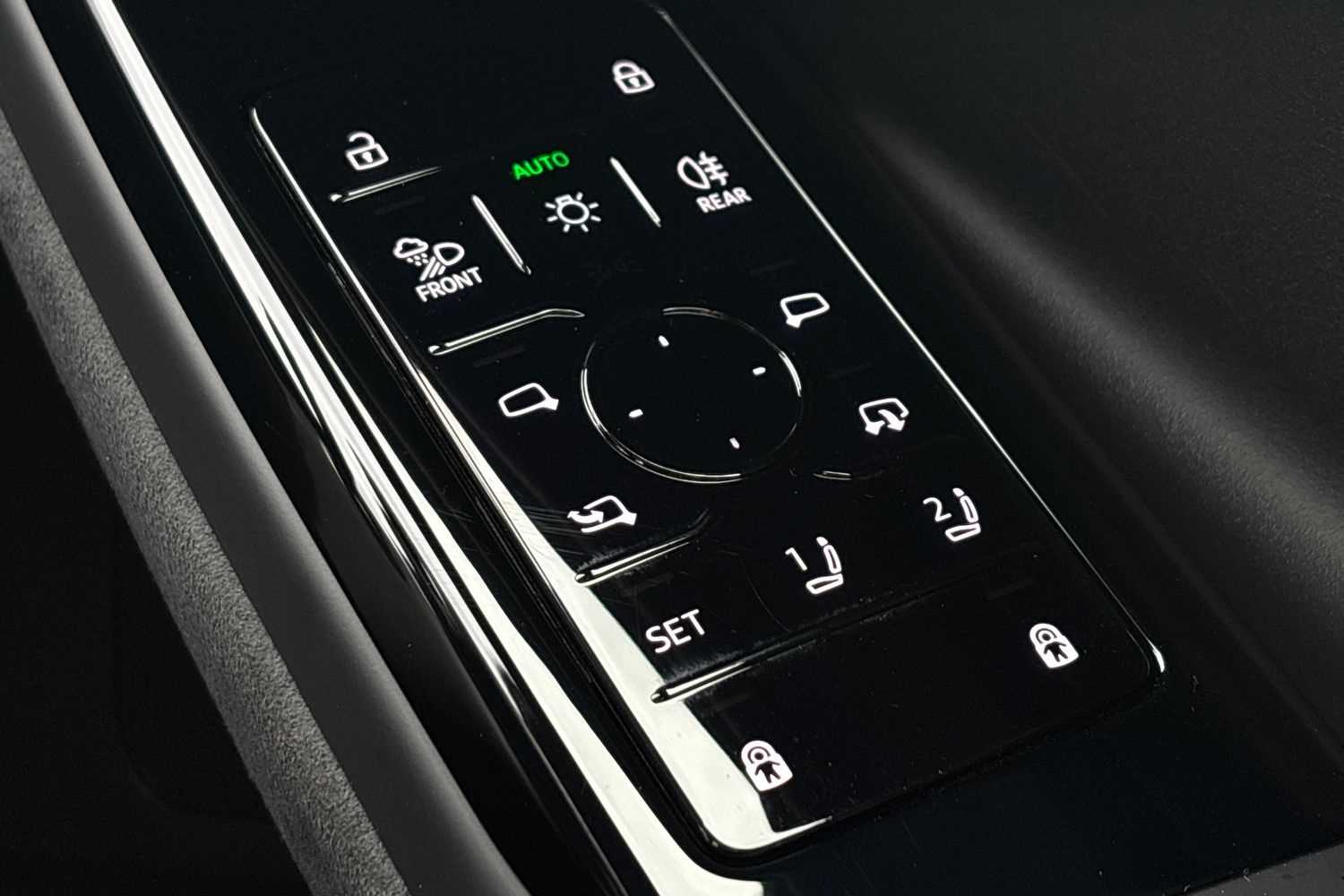 Used Audi Q6 e-tron 2025 for sale - 76298399: Photo 29