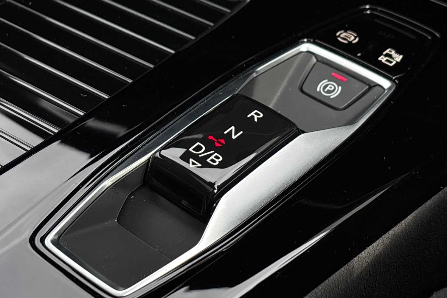 Used Audi Q6 e-tron 2025 for sale - 76298399: Photo 32