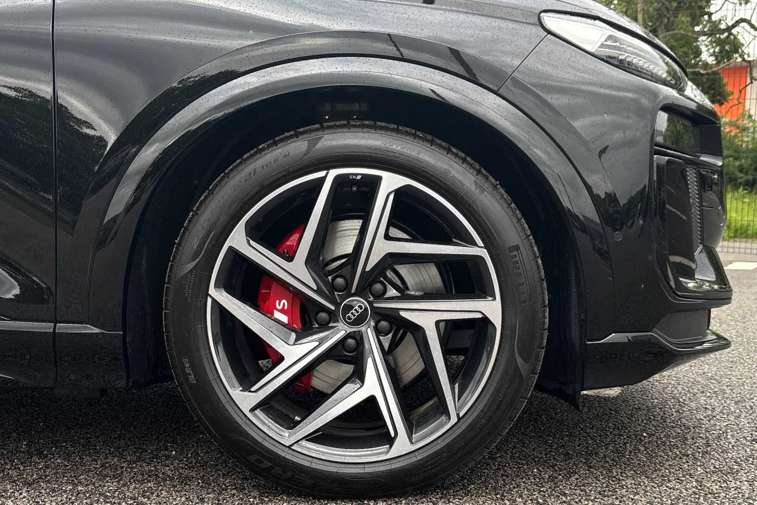 Used Audi Q6 e-tron 2025 for sale - 76298399: Photo 5