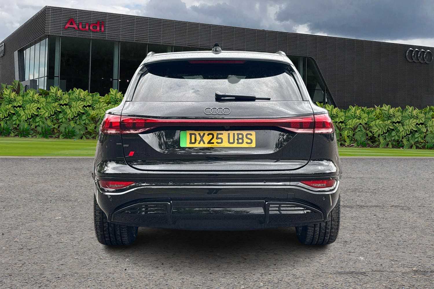 Used Audi Q6 e-tron 2025 for sale - 76298399: Photo 7