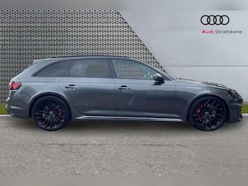 Used Audi RS4 2023 for sale - 79784935: Photo