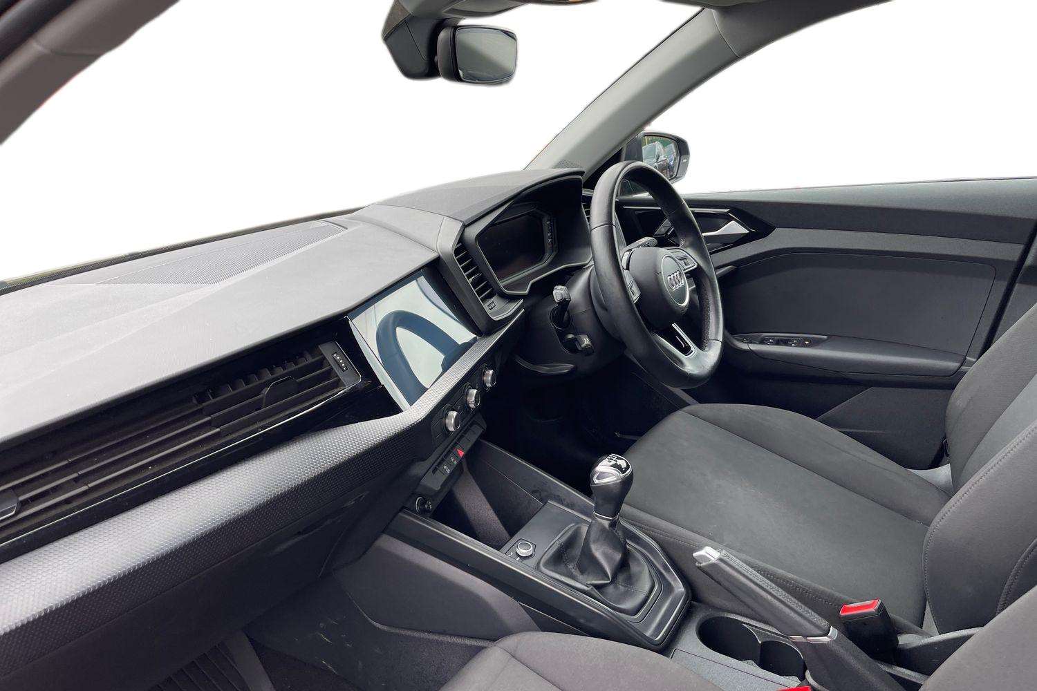 Used Audi A1 2022 for sale - 77601182: Photo 2