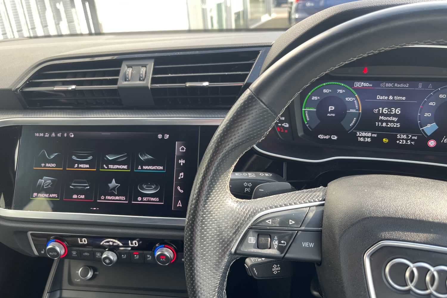Vehicle 29