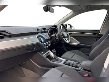 Used Audi Q3 2025 for sale - 76761055: Photo