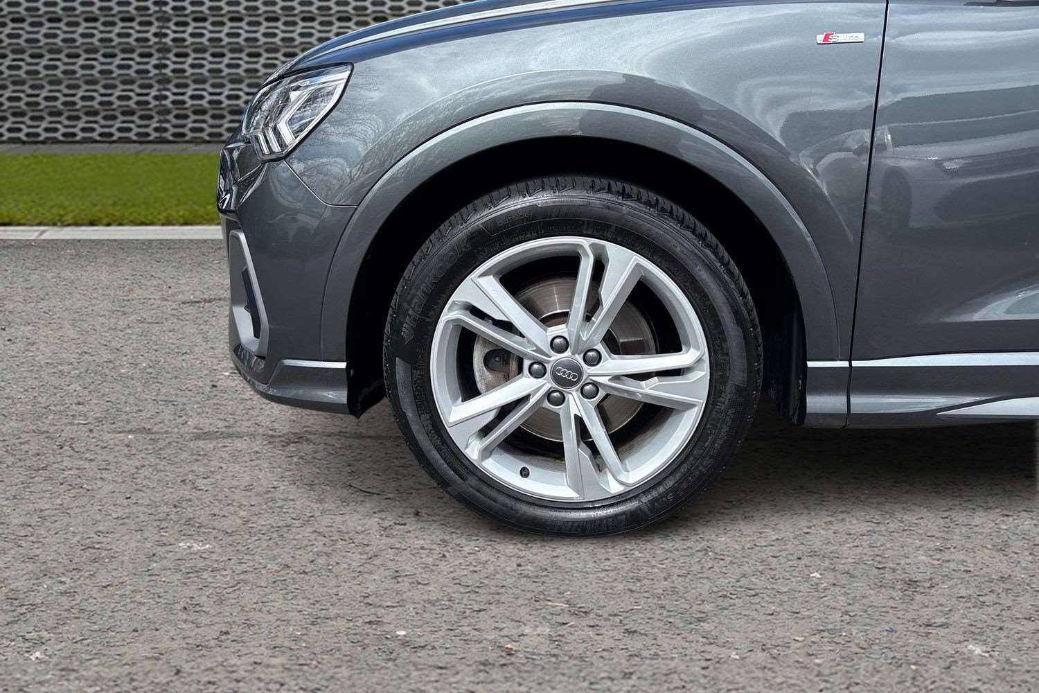 Used Audi Q3 2019 for sale - 78119165: Photo 9