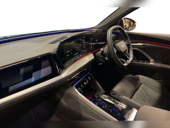 Used Audi Q5 2025 for sale - 76705018: Photo