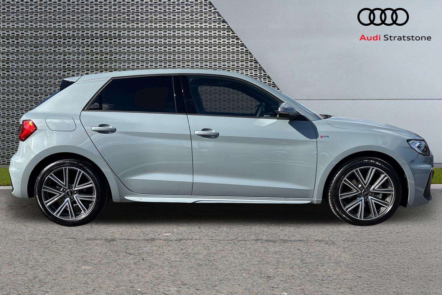 Used Audi A1 for sale - 77194706: Photo 4