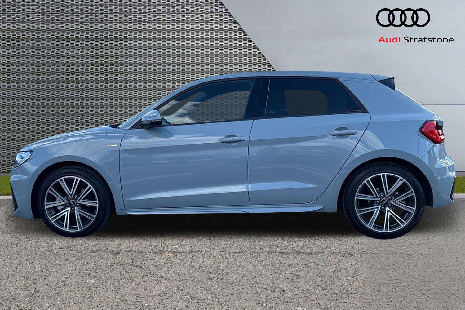 Used Audi A1 for sale - 77194706: Photo 8
