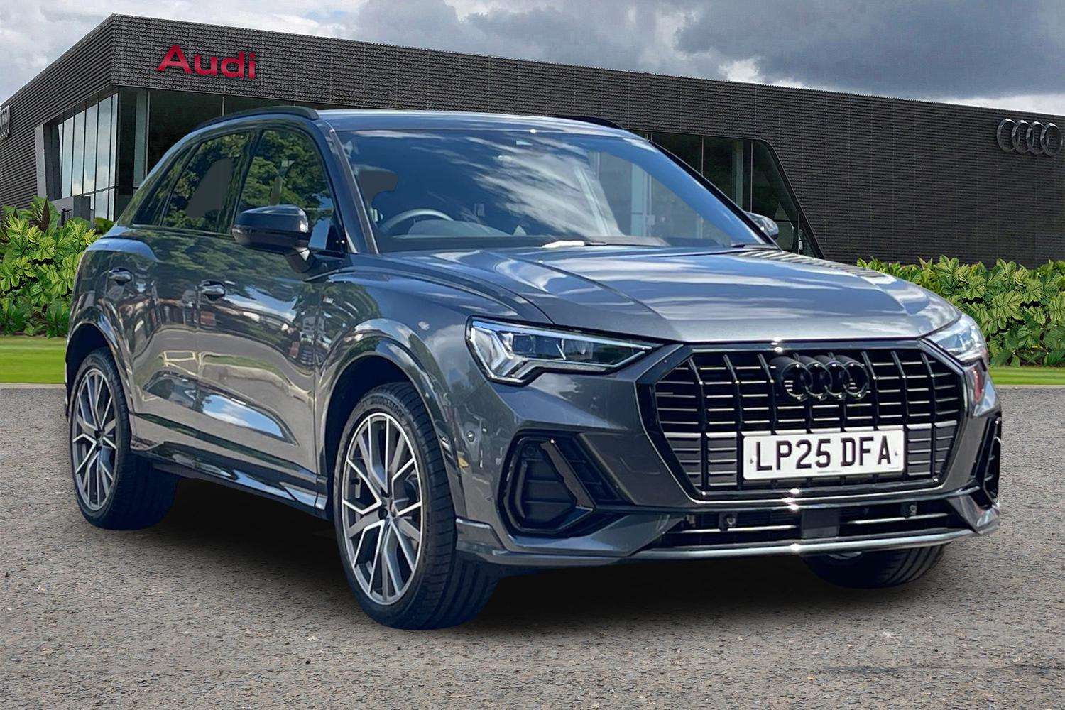 Used Audi Q3 2025 for sale - 76401214: Photo 1