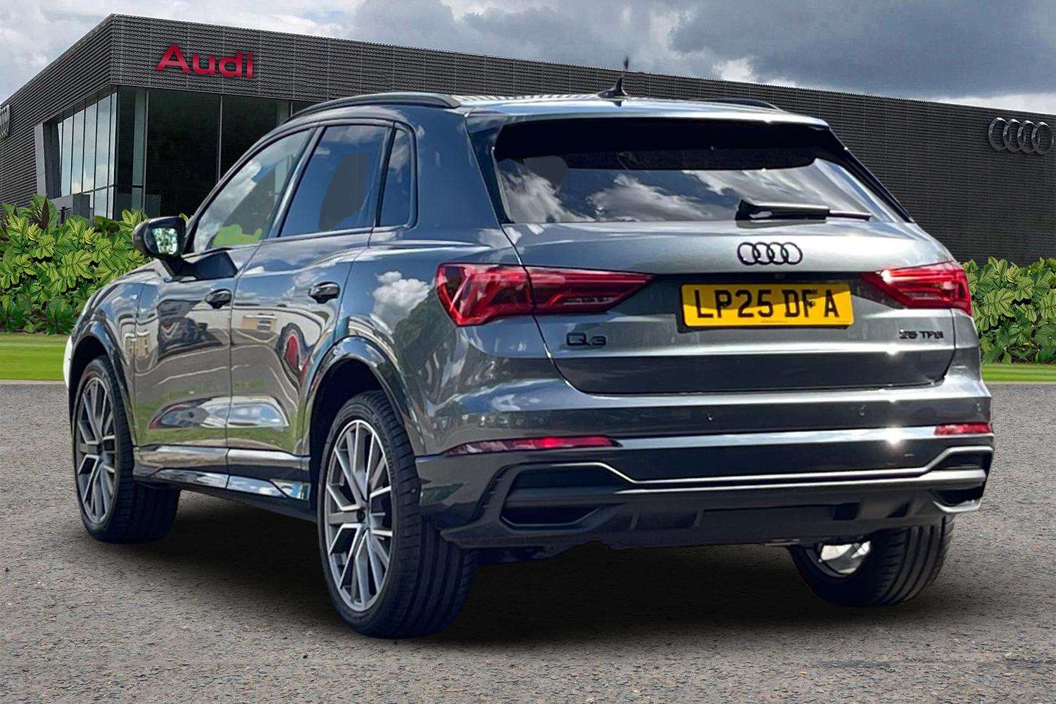 Used Audi Q3 2025 for sale - 76401214: Photo 3