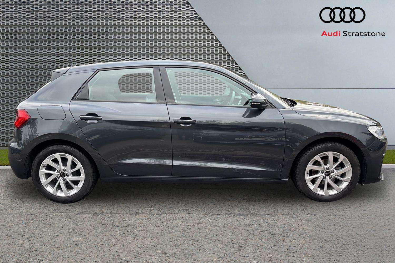 Used Audi A1 2023 for sale - 77068543: Photo 4