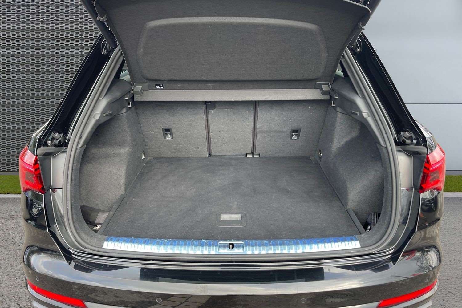 Used Audi Q3 2022 for sale - 77553160: Photo 13