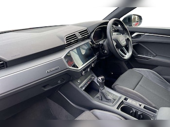 Used Audi Q3 2022 for sale - 77553160: Photo