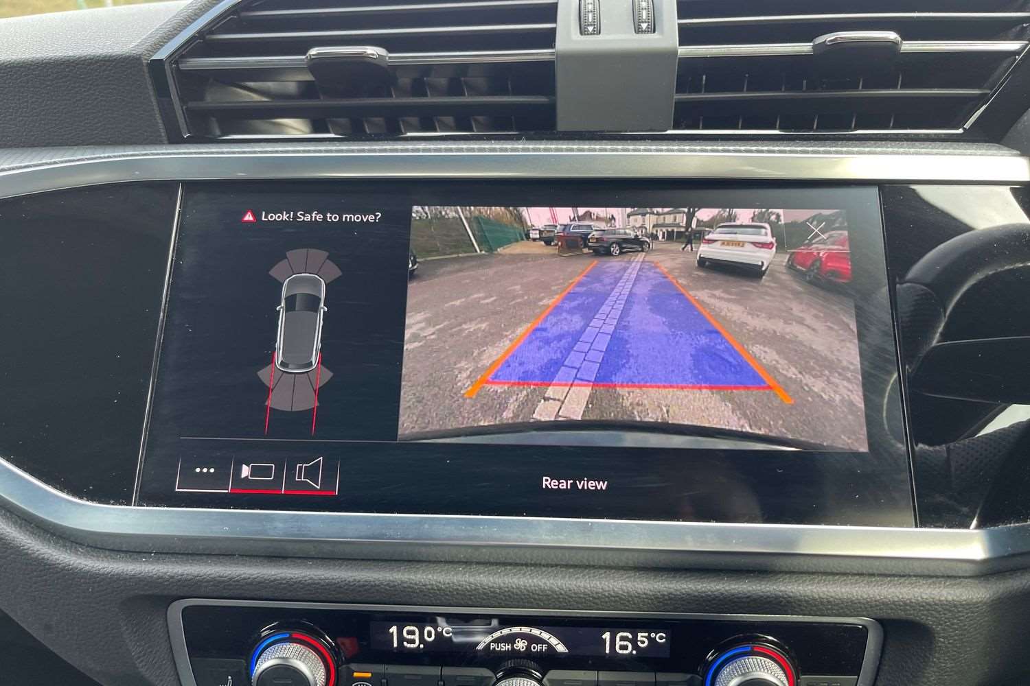 Used Audi Q3 2022 for sale - 77553160: Photo 34