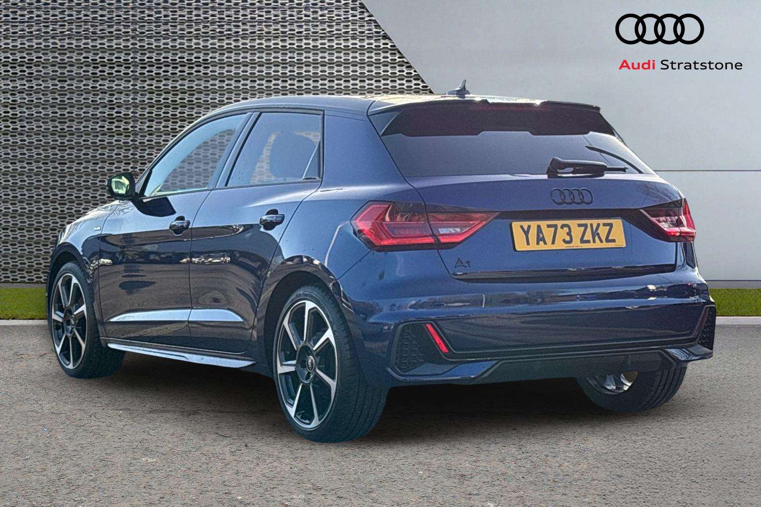 Used Audi A1 2023 for sale - 76442405: Photo 3