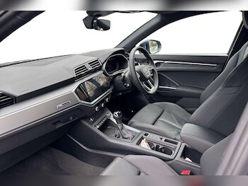 Used Audi Q3 2025 for sale - 77103166: Photo