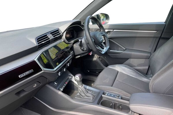 Used Audi Q3 2022 for sale - 75496591: Photo 2