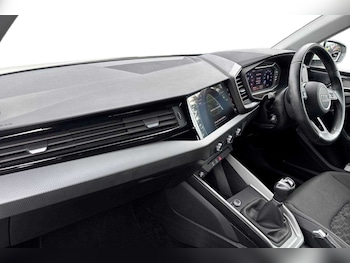 Used Audi A1 2023 for sale - 76125948: Photo 2