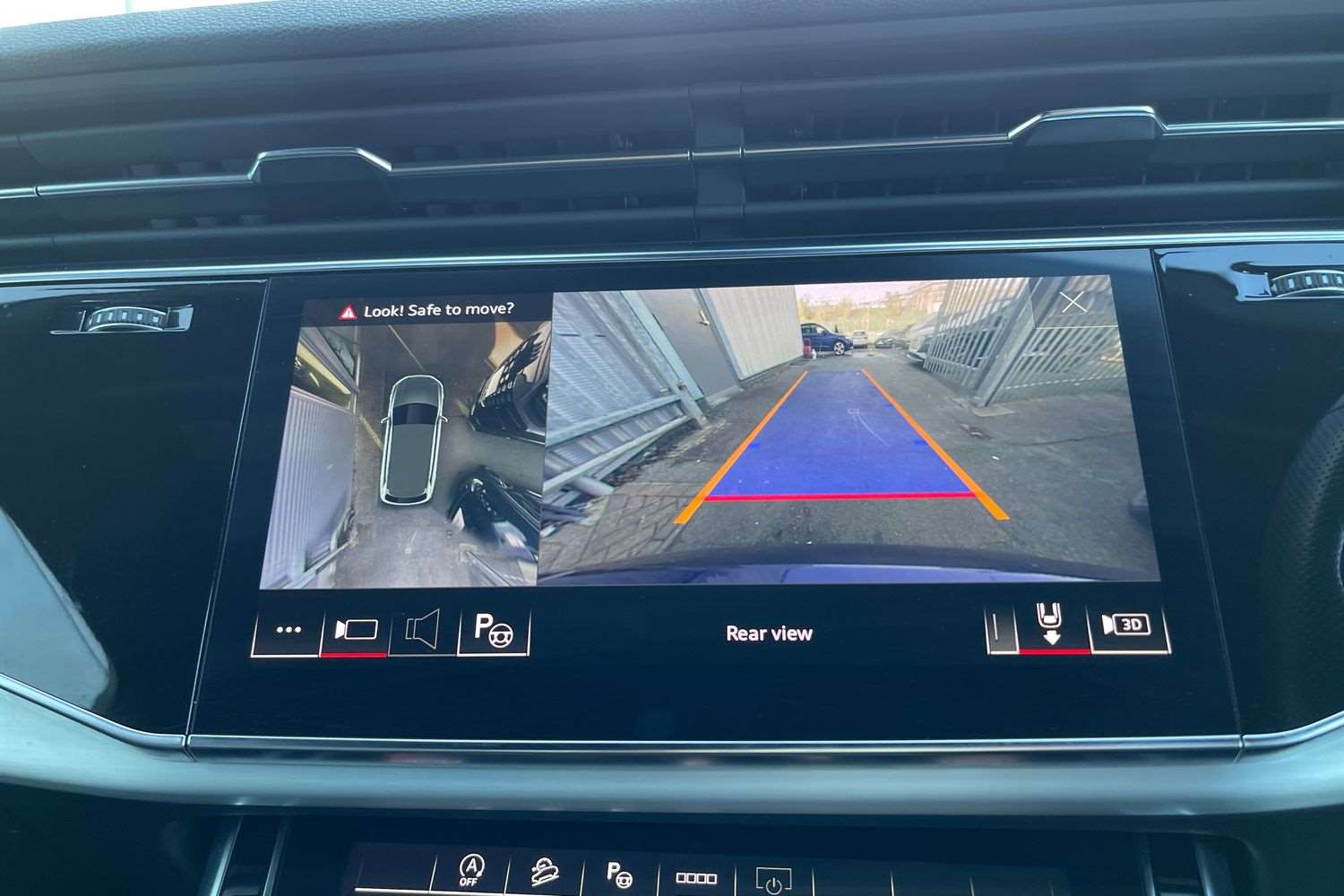 Used Audi Q7 2022 for sale - 77649001: Photo 32