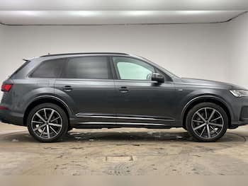 Used Audi Q7 2023 for sale - 79702947: Photo
