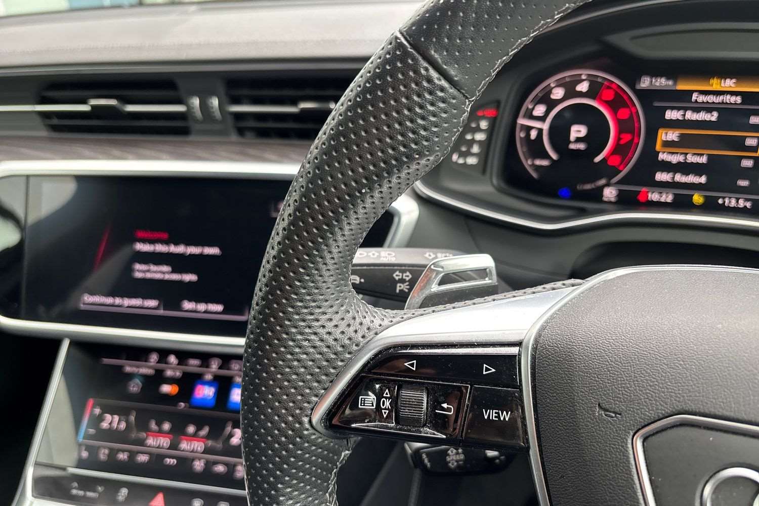 Used Audi RS6 2023 for sale - 76401421: Photo 16