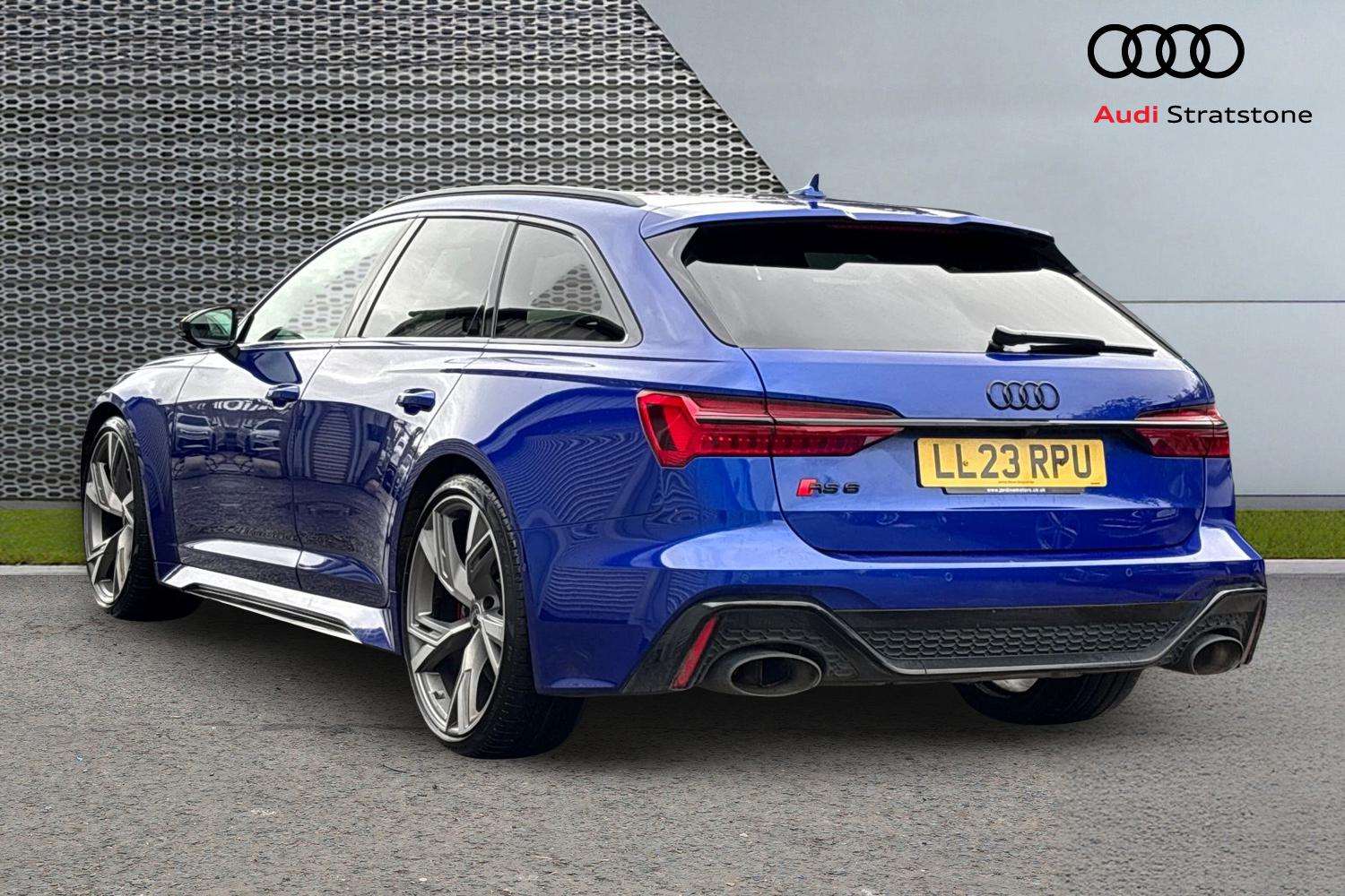 Used Audi RS6 2023 for sale - 76401421: Photo 3