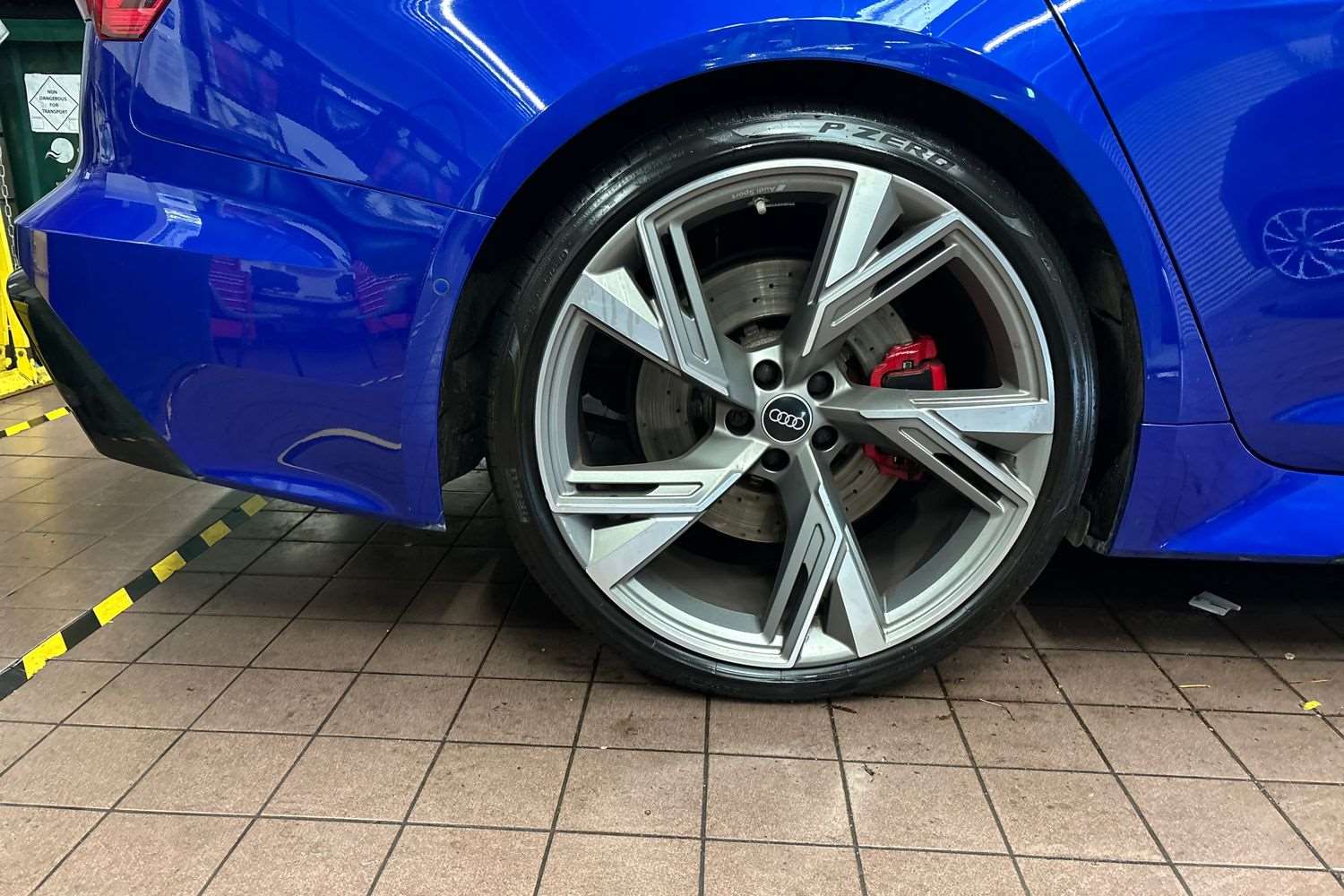 Used Audi RS6 2023 for sale - 76401421: Photo 9