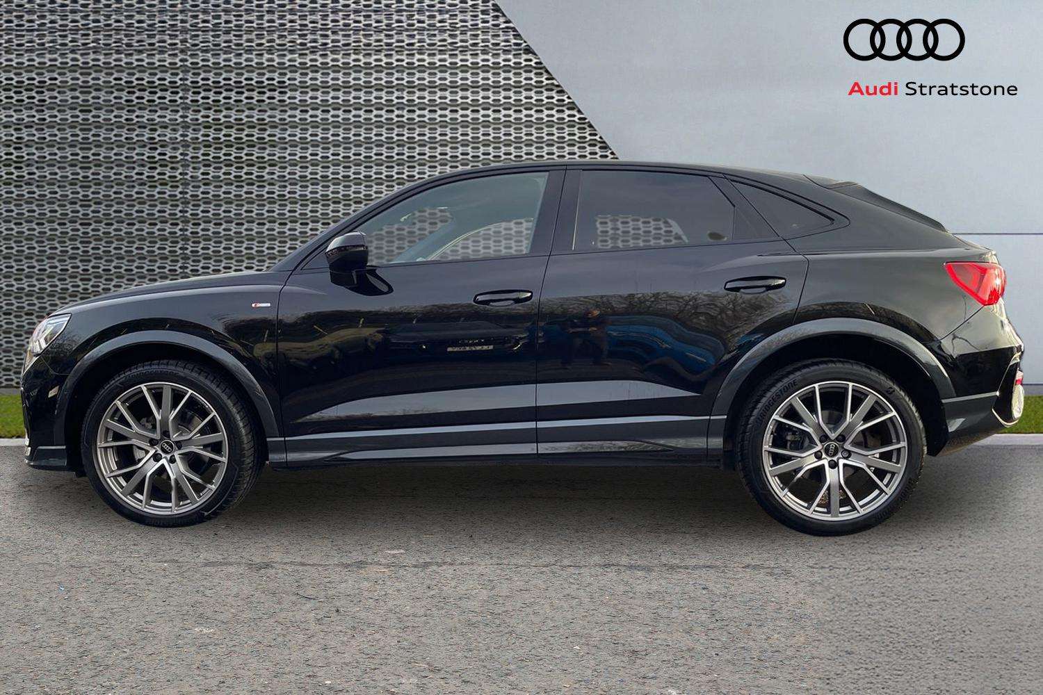 Used Audi Q3 2025 for sale - 77032157: Photo 8