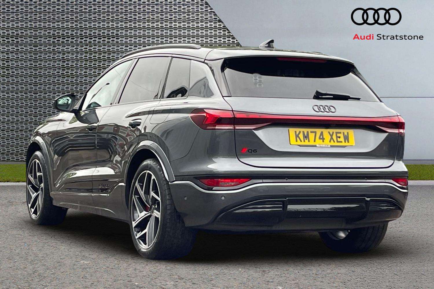 Used Audi Q6 e-tron 2024 for sale - 75981220: Photo 3