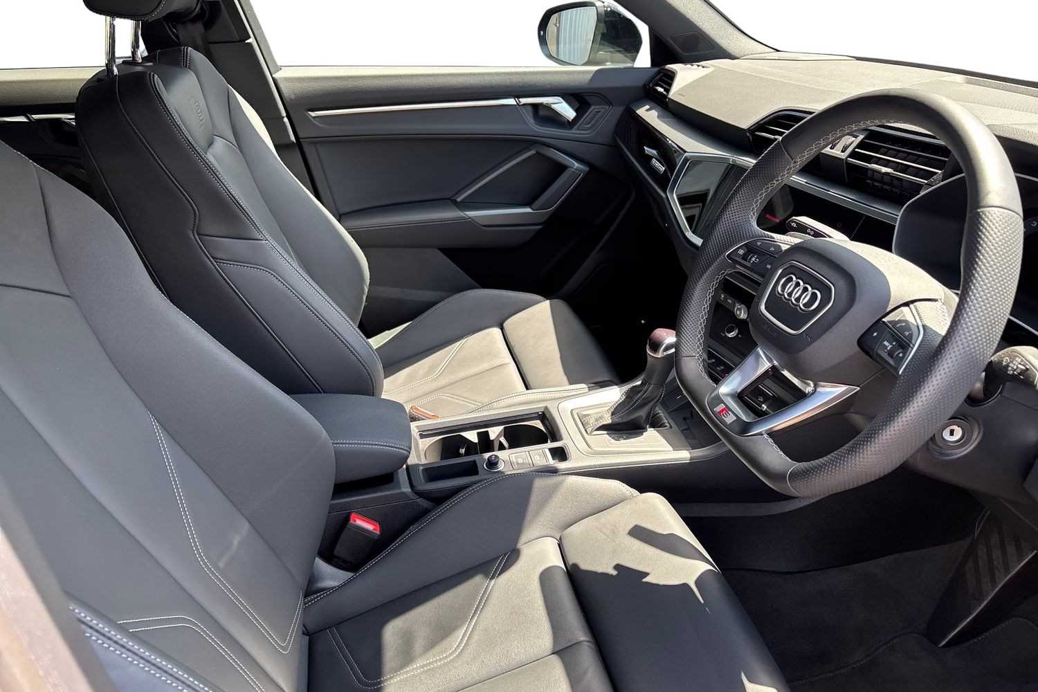 Used Audi Q3 2024 for sale - 76113527: Photo 6