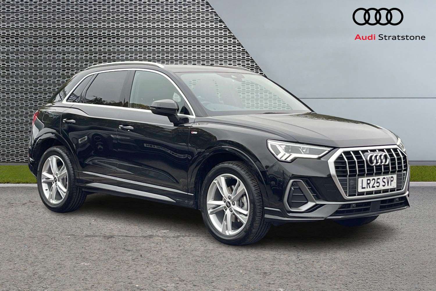 Used Audi Q3 2025 for sale - 76262360: Photo 1