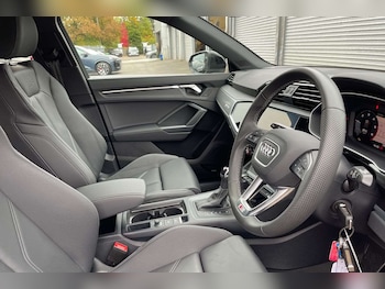 Used Audi Q3 2025 for sale - 76262360: Photo