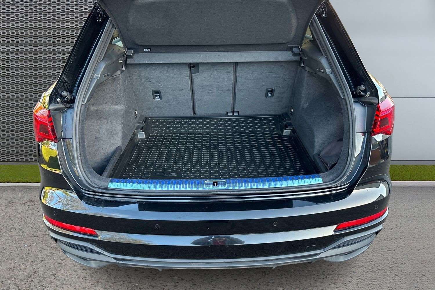 Used Audi Q3 2024 for sale - 76789406: Photo 13