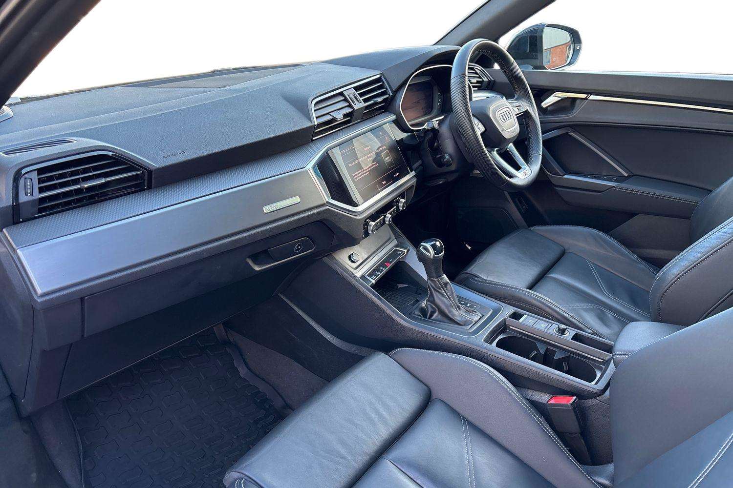 Used Audi Q3 2024 for sale - 76789406: Photo 2