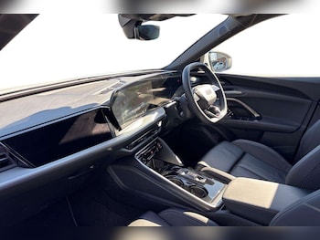 Used Audi Q5 2025 for sale - 77942859: Photo