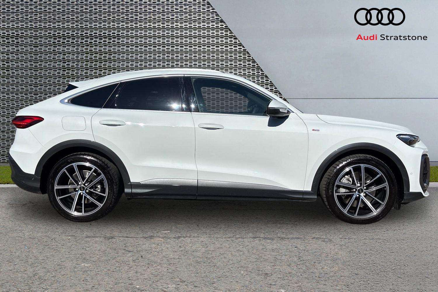 Used Audi Q5 2025 for sale - 77942859: Photo 4