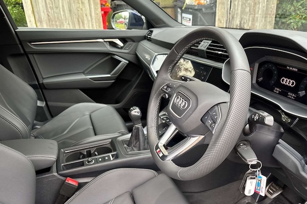 Used Audi Q3 2025 for sale - 76310707: Photo 2