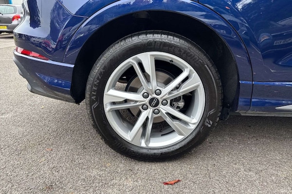 Used Audi Q3 2025 for sale - 76310707: Photo 9