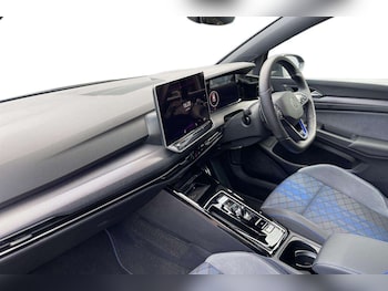 Used Volkswagen Golf 2025 for sale - 79604497: Photo