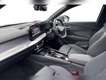 Used Audi Q3 2025 for sale - 77526928: Photo