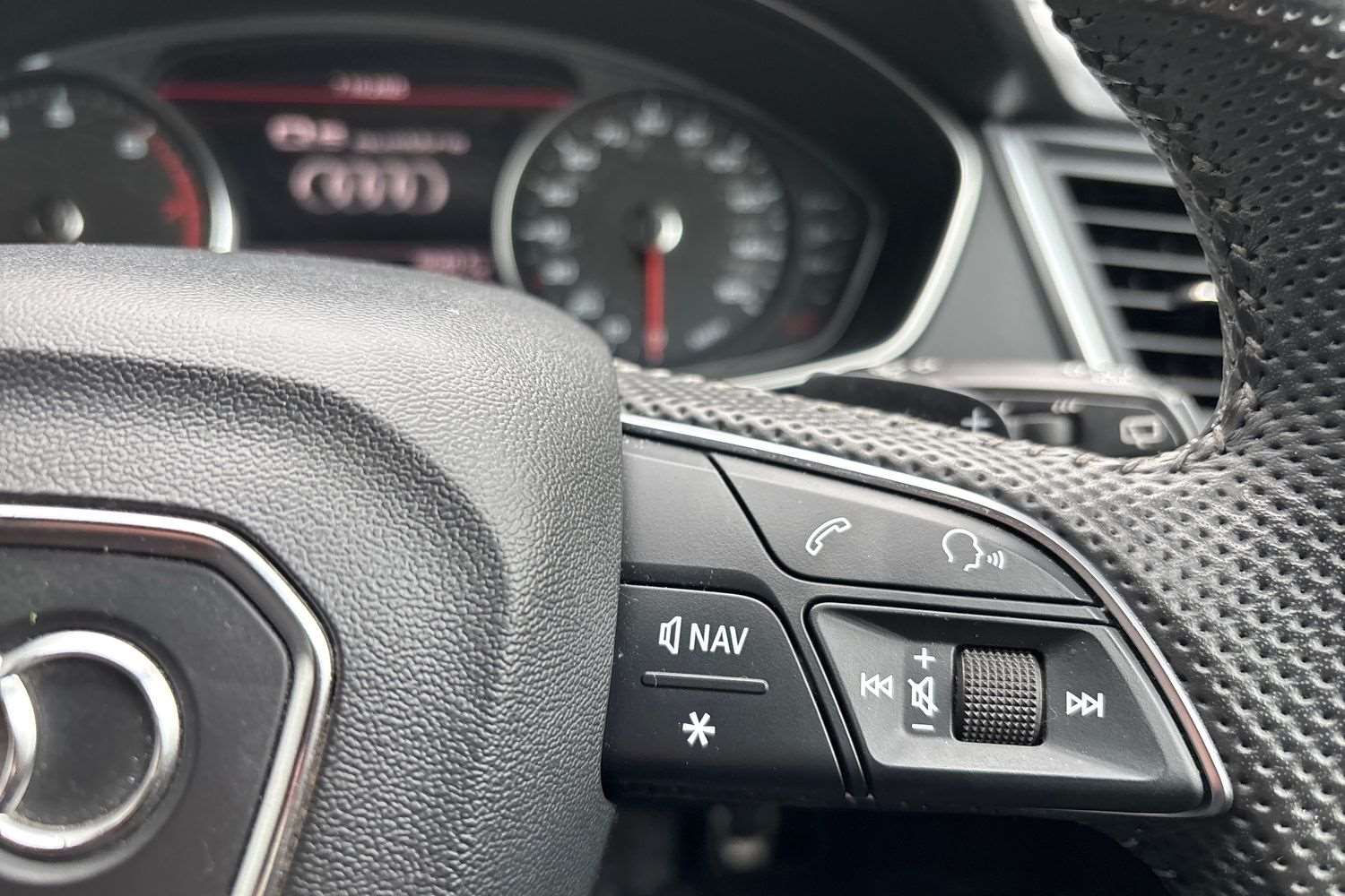 Used Audi Q5 2019 for sale - 76141877: Photo 17